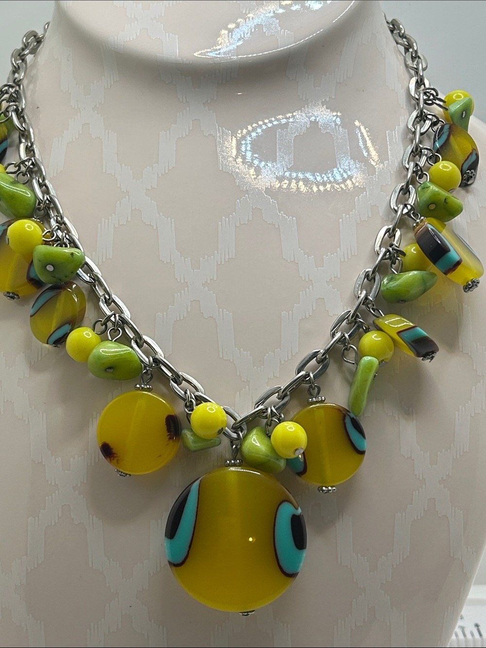 Vintage Yellow and Turquoise Lucite Bead Statement Necklace - Picture 8 of 9